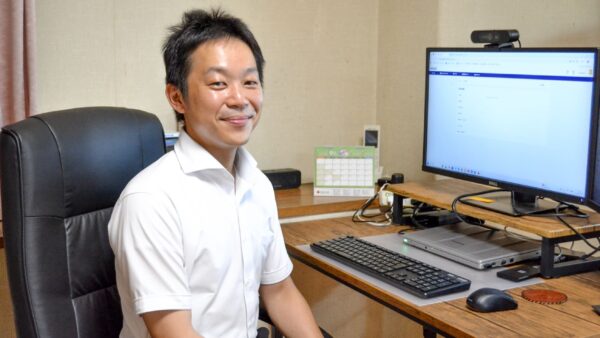 「HRbase PROは労務相談以外にも使えます」AIを営業やマーケティングに活用する薬剤師・社労士の挑戦